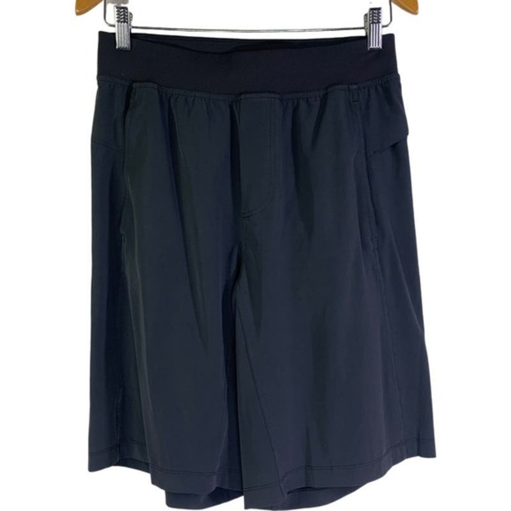 LULULEMON ATHLETICA Black Active 11" Athletic Performance Shorts